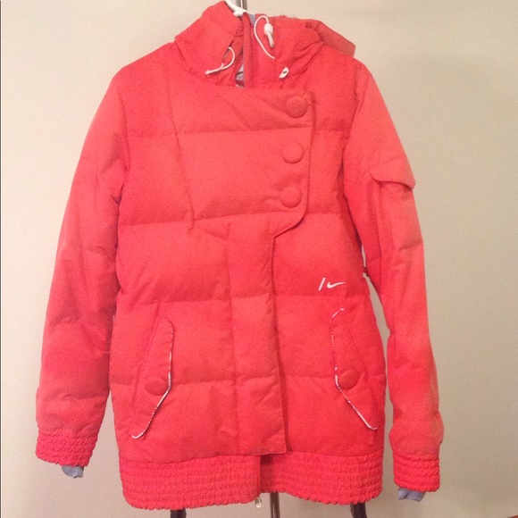 Nike Snowboarding Jacket - Picture 3 of 10